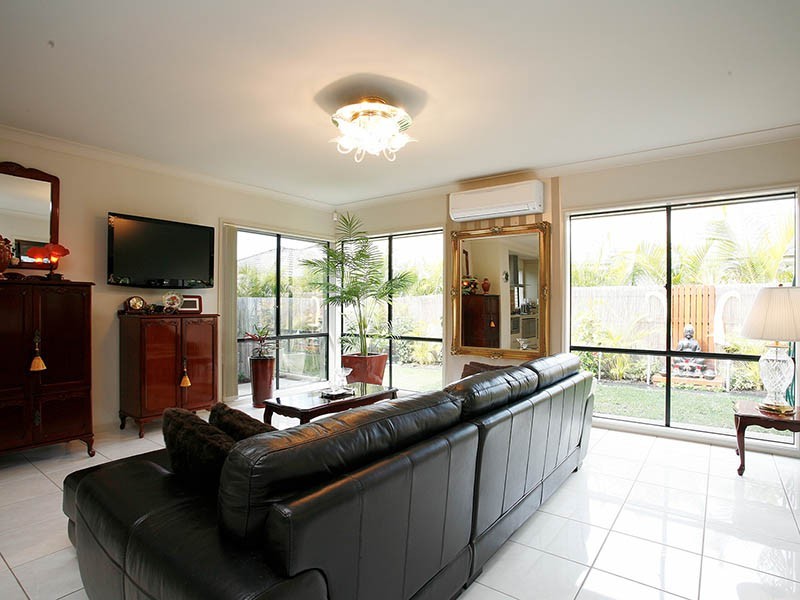 4 Kennedia Court, North Lakes QLD 4509