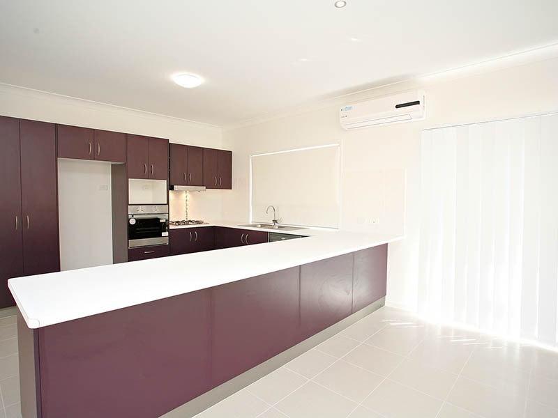 15 Rawlins Crescent, North Lakes QLD 4509