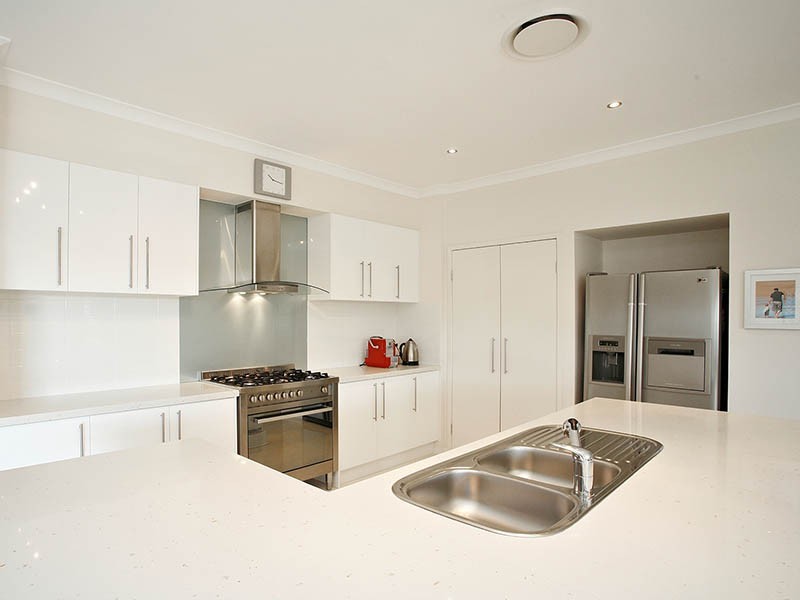 30 Marsh Parade, North Lakes QLD 4509