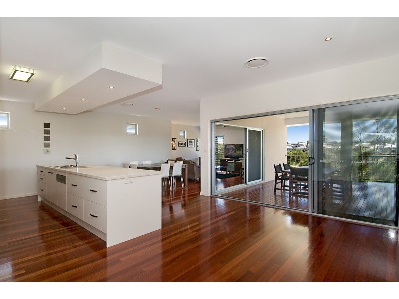 27 Riley Court, North Lakes QLD 4509