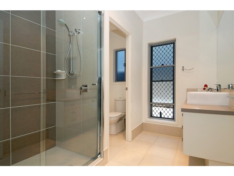 27 Riley Court, North Lakes QLD 4509