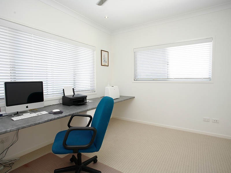 27 Riley Court, North Lakes QLD 4509