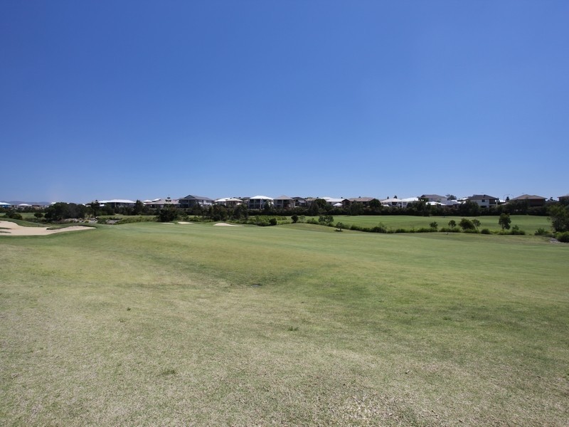 15 Riley Court, North Lakes QLD 4509