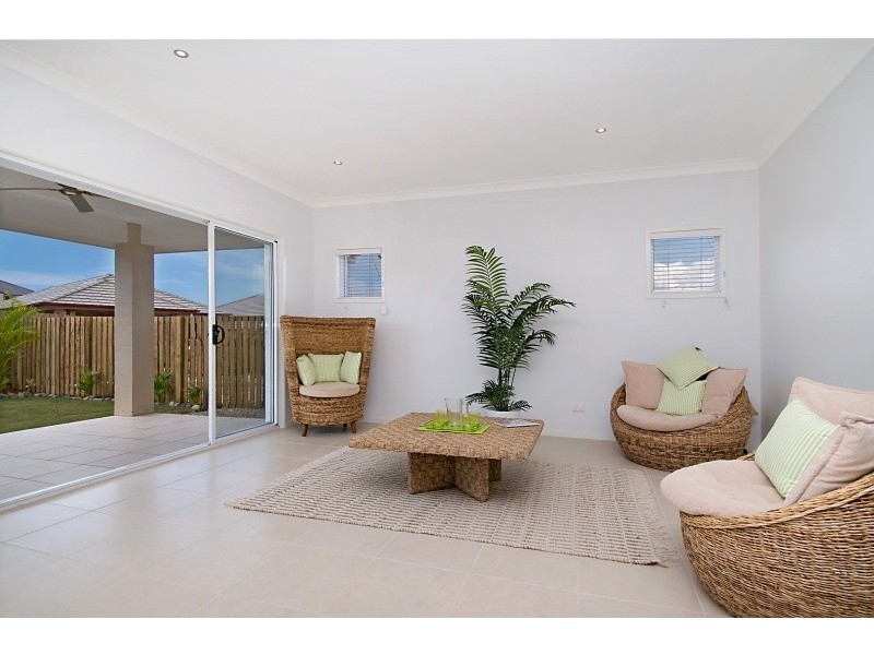 13 Garcia Parade, North Lakes QLD 4509