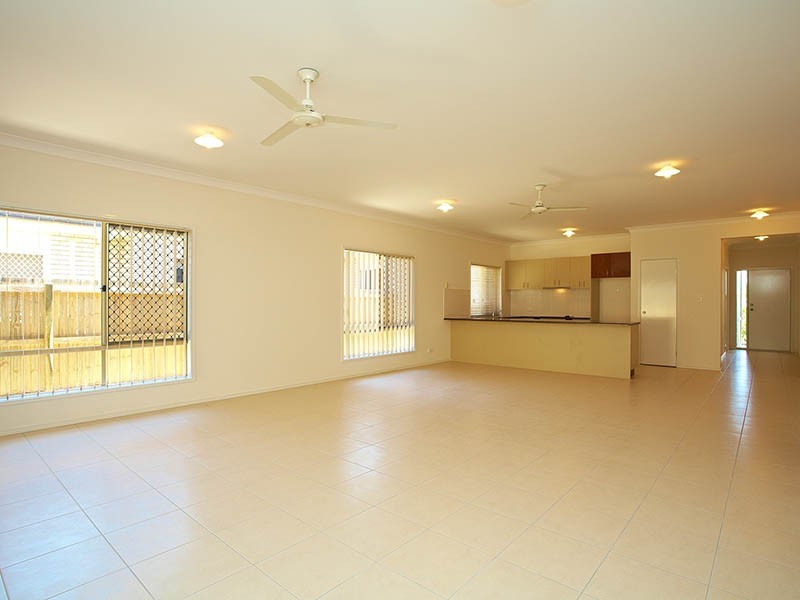 27 Hare Street, North Lakes QLD 4509