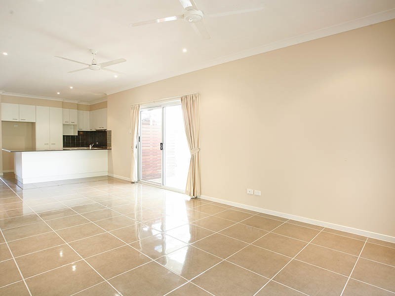6 Nicklaus Parade, North Lakes QLD 4509