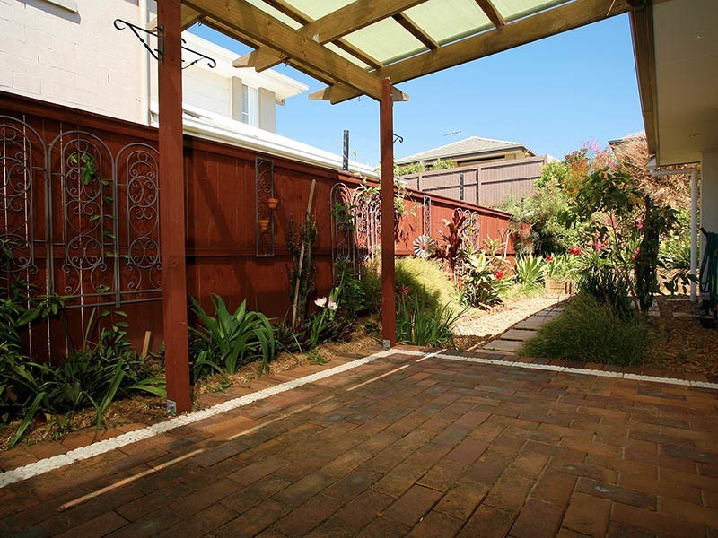 6 Nicklaus Parade, North Lakes QLD 4509