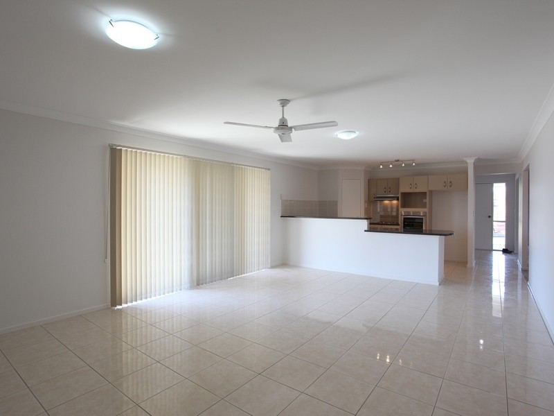 27 Sunstone Circuit, Mango Hill QLD 4509