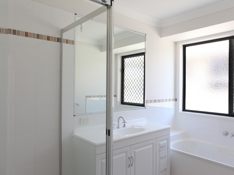 27 Sunstone Circuit, Mango Hill QLD 4509