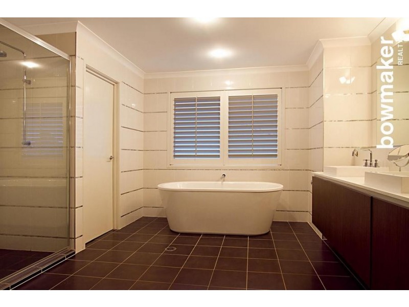 8 Satinay Parade, North Lakes QLD 4509