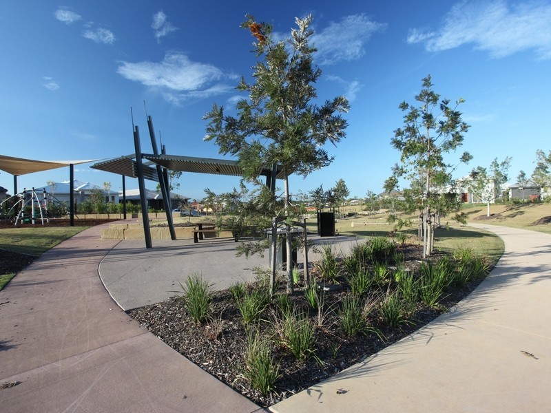 7 First Street, North Lakes QLD 4509