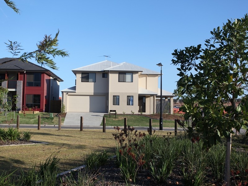 7 First Street, North Lakes QLD 4509