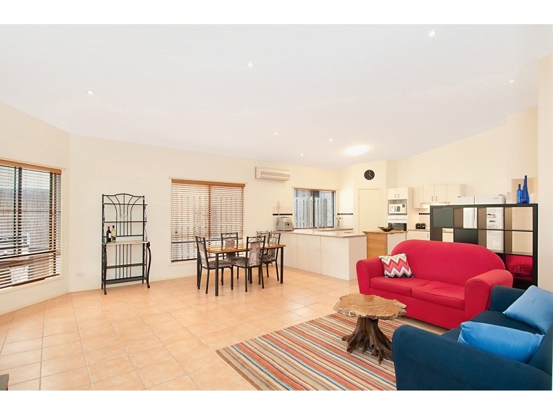 7 Wilga Street, North Lakes QLD 4509