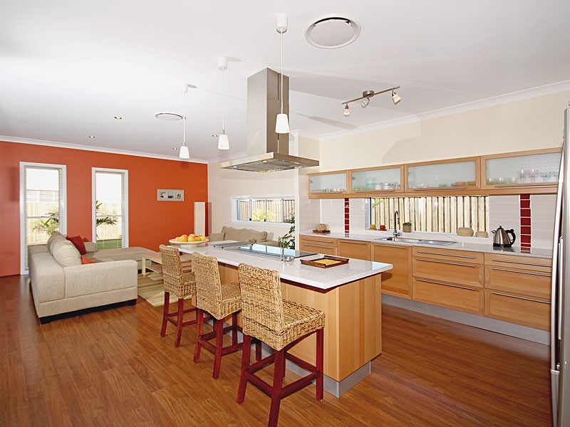 10 Mickelson Street, North Lakes QLD 4509
