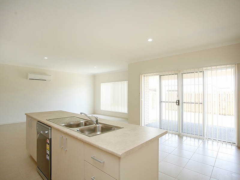 67 Lanagan Circuit, North Lakes QLD 4509
