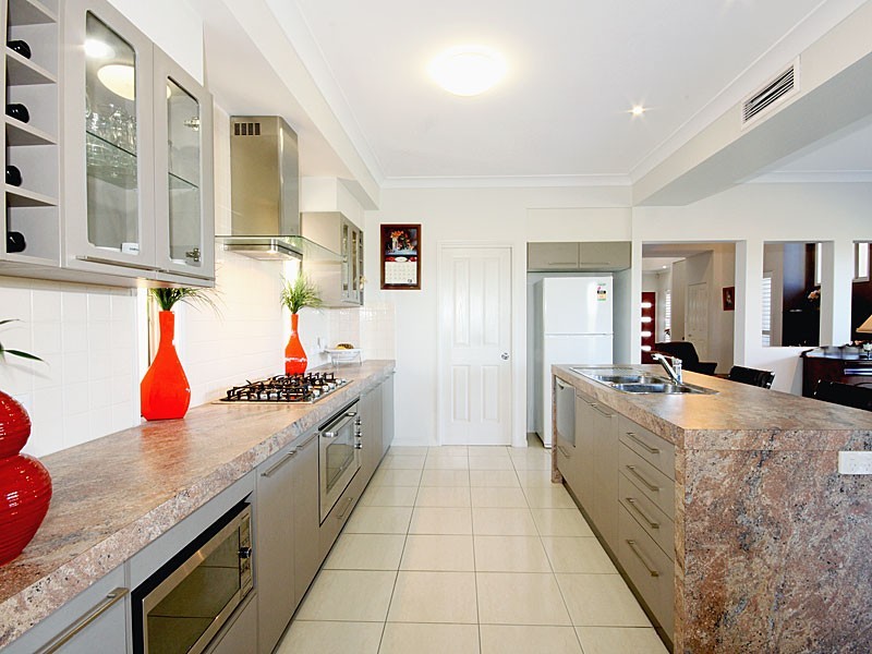1 Armour Close, North Lakes QLD 4509