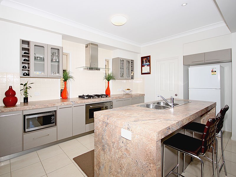 1 Armour Close, North Lakes QLD 4509