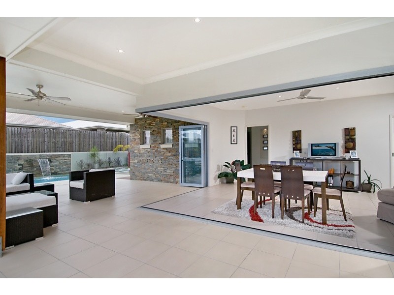 7 Backhousia Court, North Lakes QLD 4509