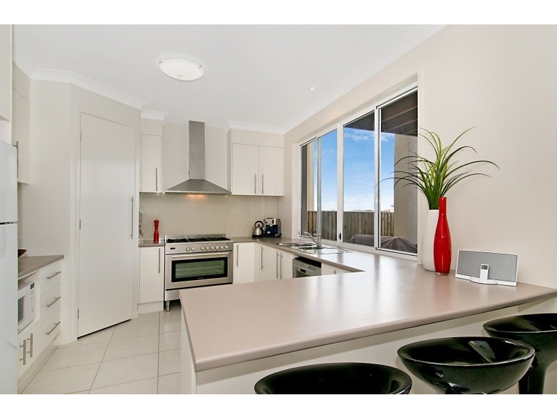 3 Ballesteros Street, North Lakes QLD 4509