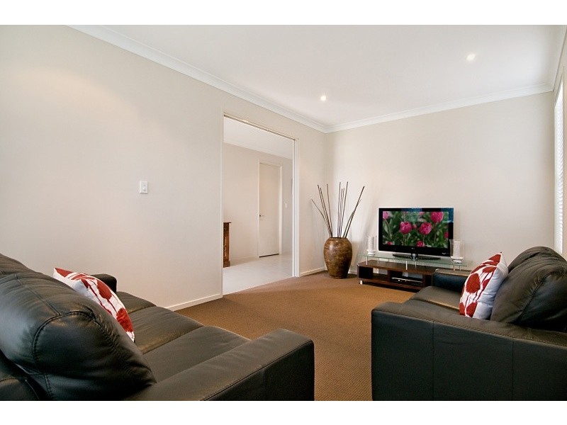 3 Ballesteros Street, North Lakes QLD 4509