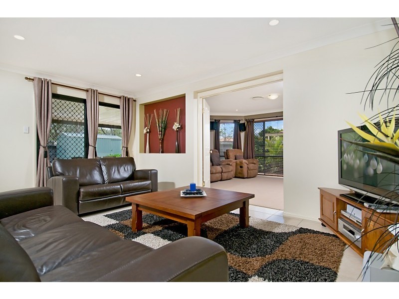 6 Cassava Court, North Lakes QLD 4509