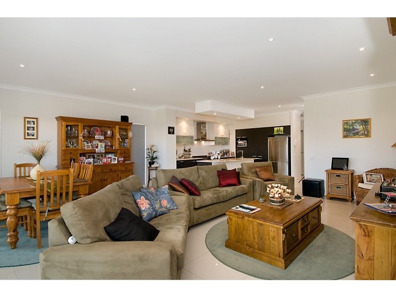 10 Carmody Parade, North Lakes QLD 4509