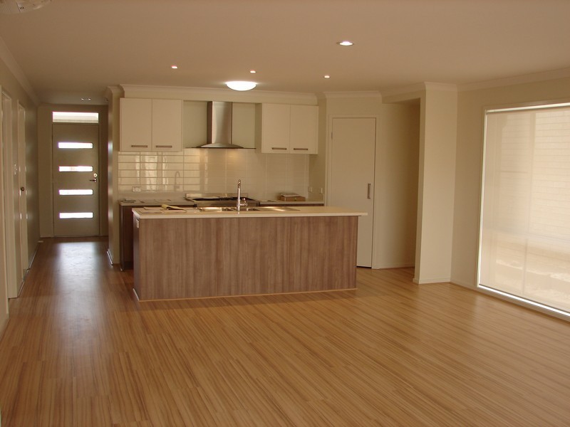 16 Chrysler Street, North Lakes QLD 4509