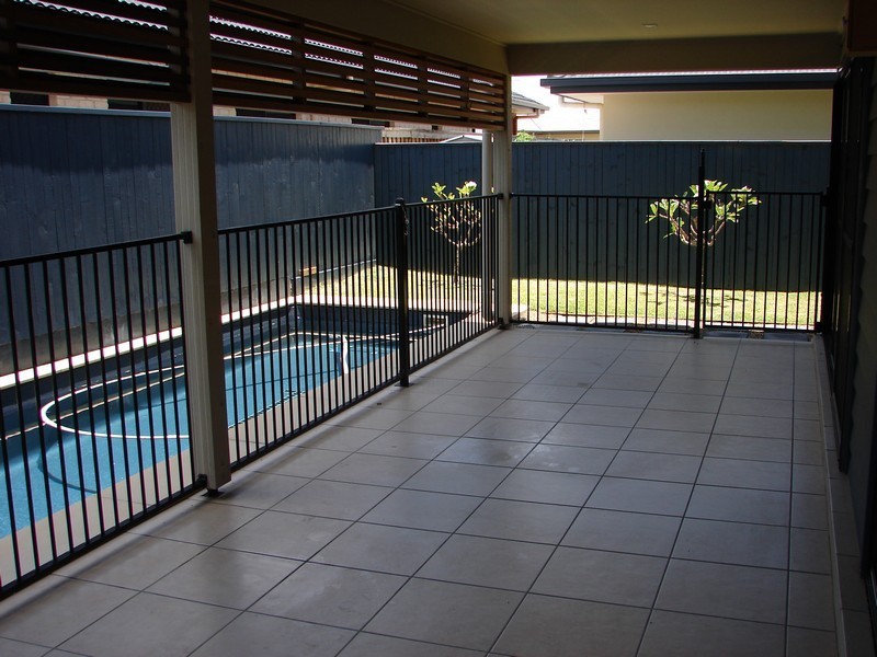12 Lacebark street, North Lakes QLD 4509