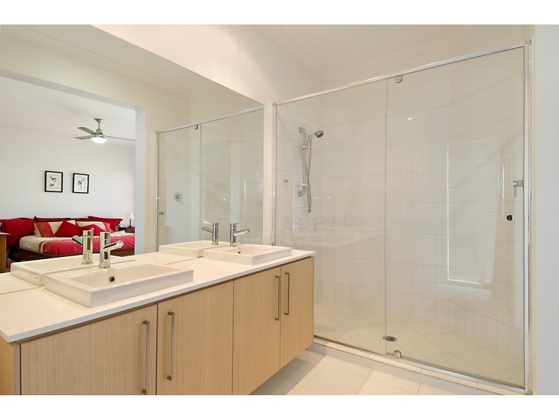 5 Langer Circuit, North Lakes QLD 4509