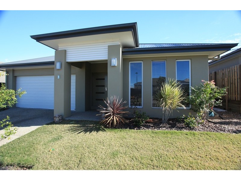 5 Langer Circuit, North Lakes QLD 4509