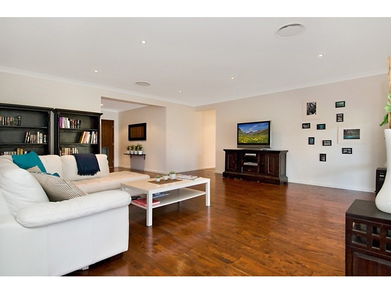 27 Lanagan Circuit, North Lakes QLD 4509