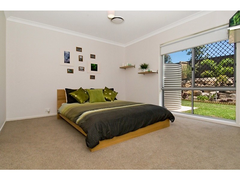 27 Lanagan Circuit, North Lakes QLD 4509
