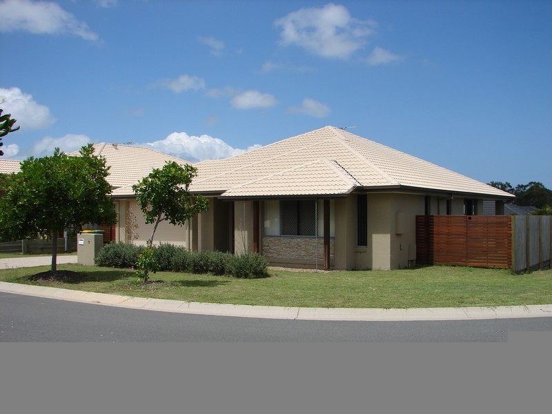 5 Millettia Close, North Lakes QLD 4509