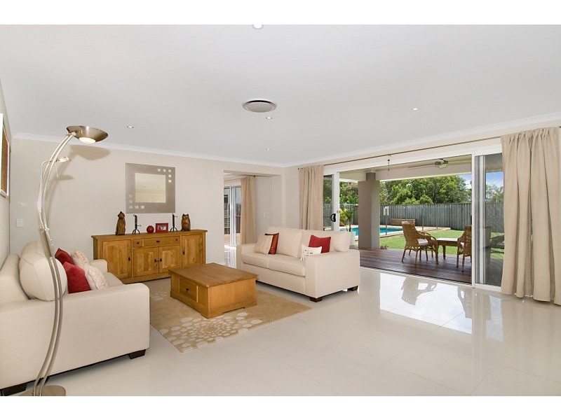14 Kangaroo Street, North Lakes QLD 4509