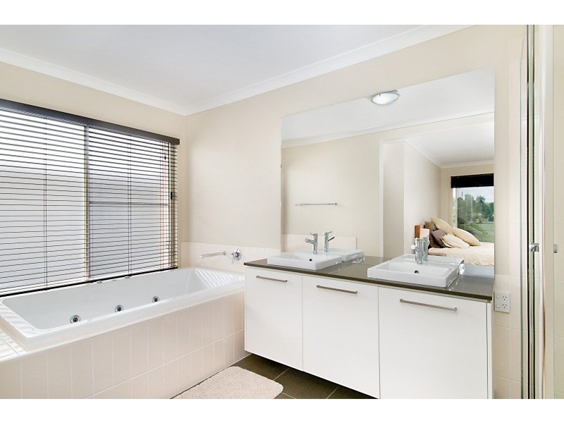 58 Kurrajong Circuit, North Lakes QLD 4509