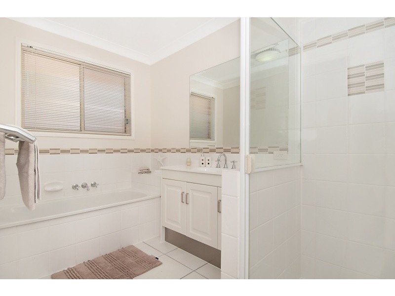 6 Davenport Parade, North Lakes QLD 4509