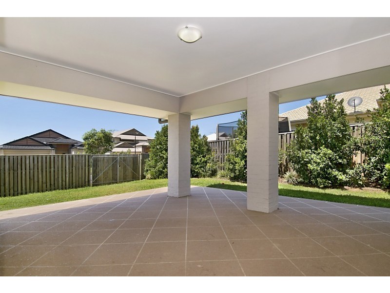 42 Tuckeroo Parade, North Lakes QLD 4509