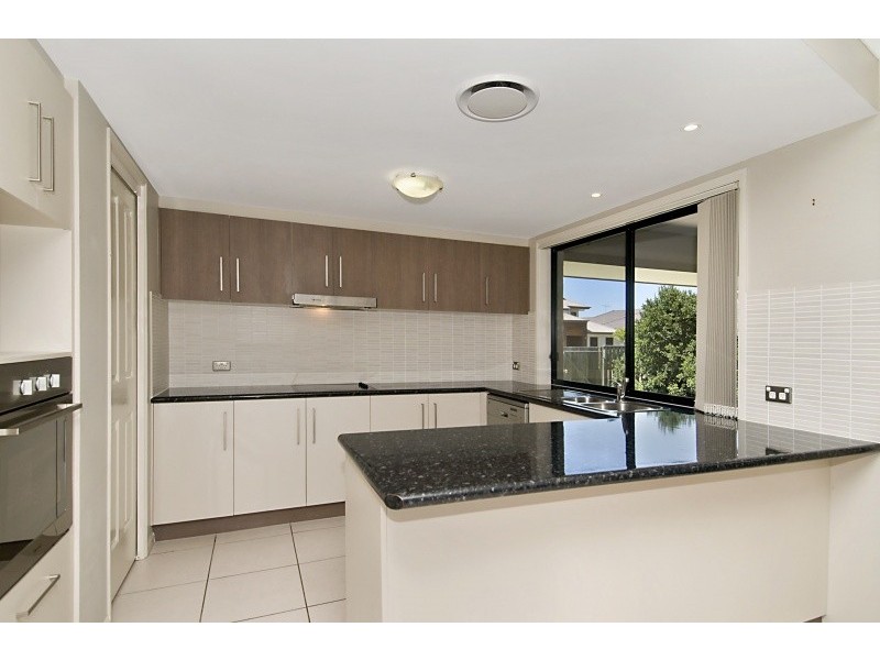 42 Tuckeroo Parade, North Lakes QLD 4509