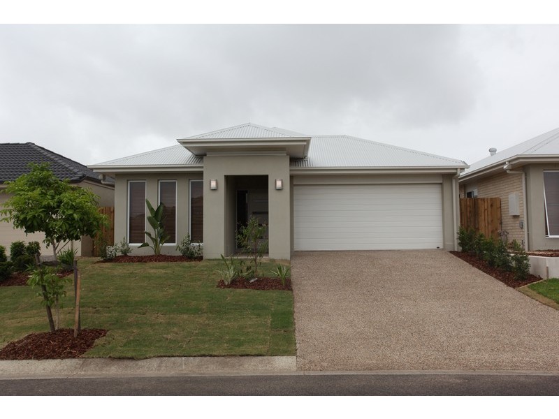 6 Langham Cct, North Lakes QLD 4509