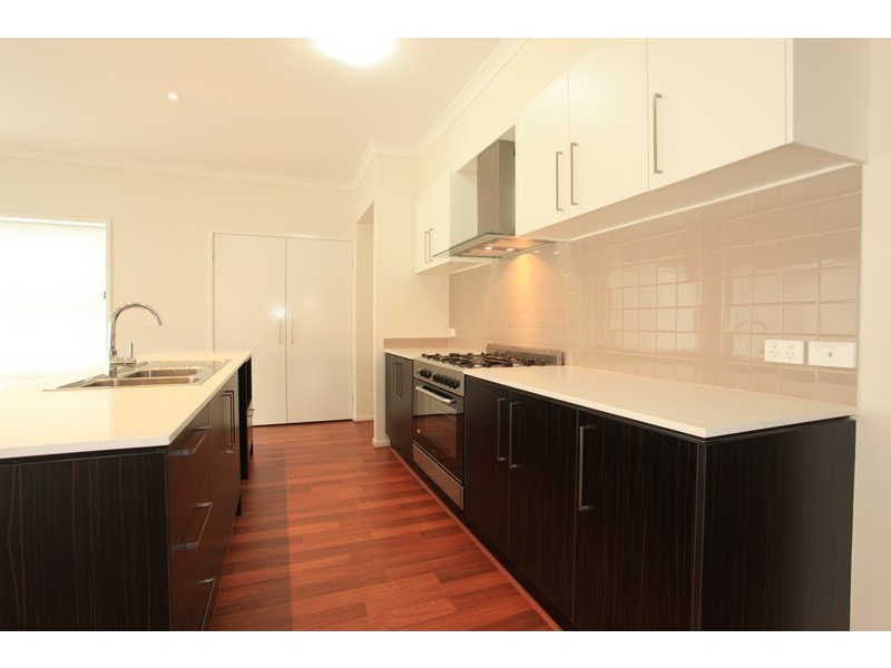 6 Langham Cct, North Lakes QLD 4509