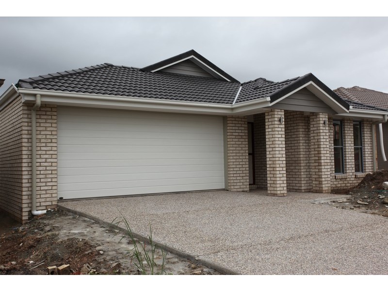 34 Langham Crescent, North Lakes QLD 4509