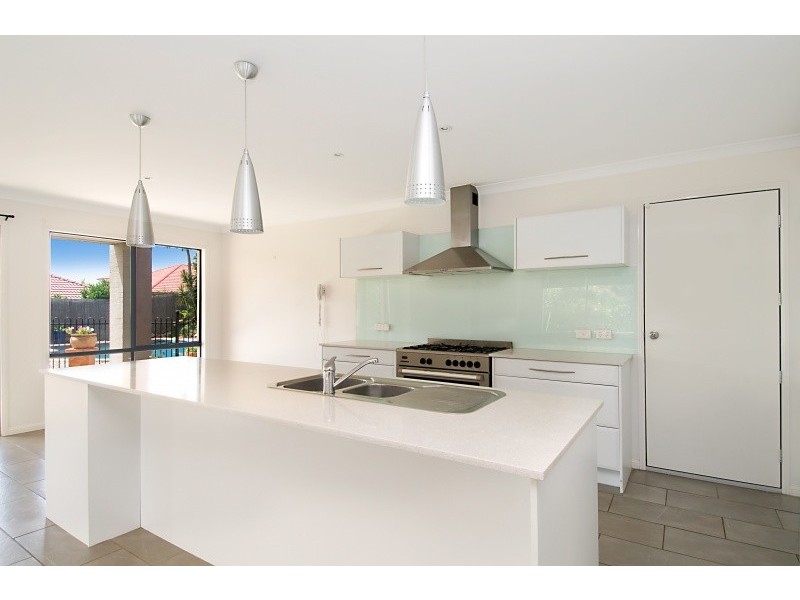 1 Willandra Parade, North Lakes QLD 4509