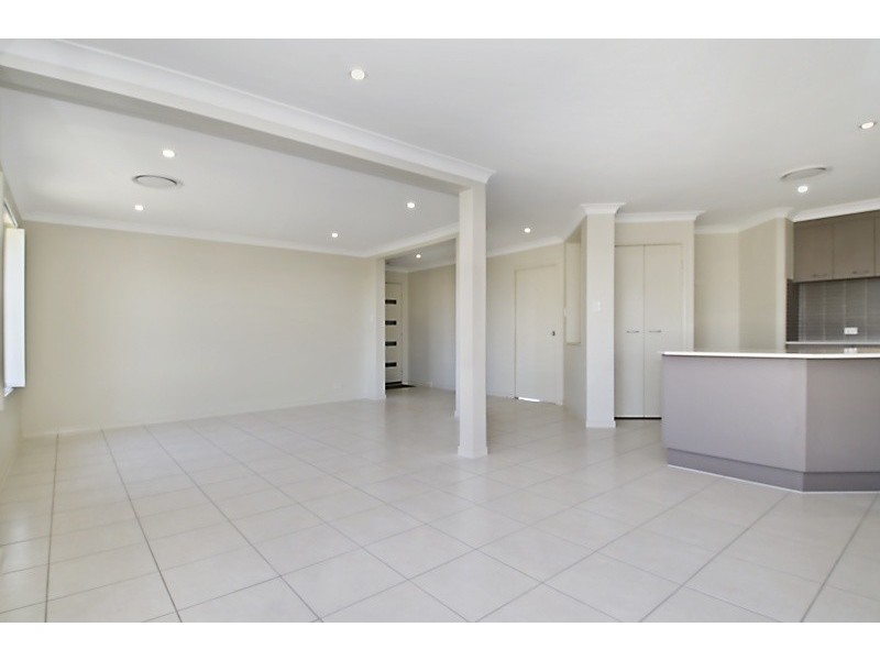 19 Menara Street, North Lakes QLD 4509