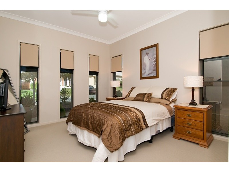 54 Kangaroo Street, North Lakes QLD 4509