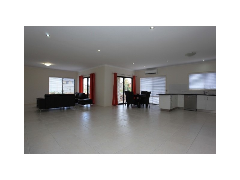 31 Planigale Crescent, North Lakes QLD 4509
