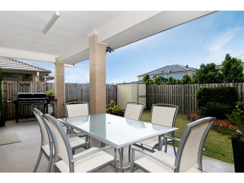 43 Kurrajong Circuit, North Lakes QLD 4509