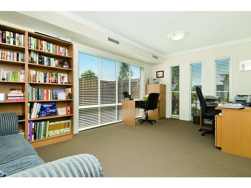 8 Els Court, North Lakes QLD 4509