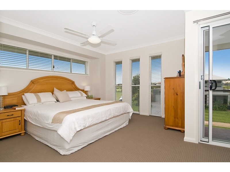 8 Els Court, North Lakes QLD 4509