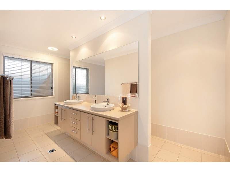 19 Langer Circuit, North Lakes QLD 4509