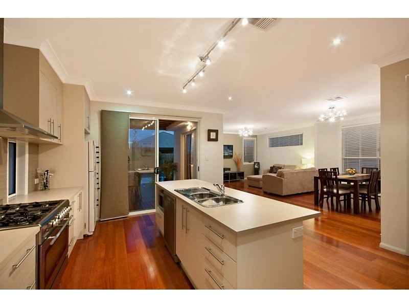 19 Langer Circuit, North Lakes QLD 4509